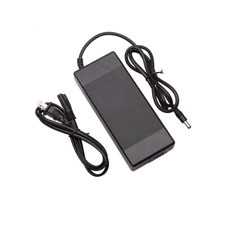 Chargeur pour trottinette Pure Air, Pure Air Pro, Pure Go et Pure Electric compatible, remplacement sûr  - 1 Compatible avec les