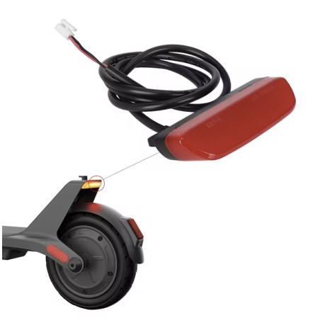 Hátsó sárvédő lámpa Xiaomi roller 4 Lite 2nd Gen  - 1 Pontos kompatibilitás: a Xiaomi 4 Lite 2nd Gen sárvédőjéhez tervezve.Nagyo