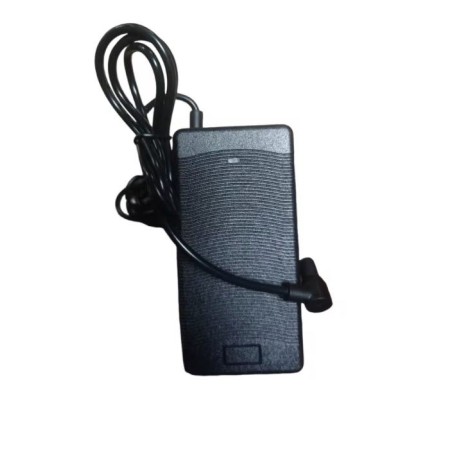 Snellader 54.6V voor Xiaomi Scooter 5 Pro  - 1 Compatibel: ontworpen voor Xiaomi Scooter 5 Pro en 54.6V laden.Veilig: beschermin