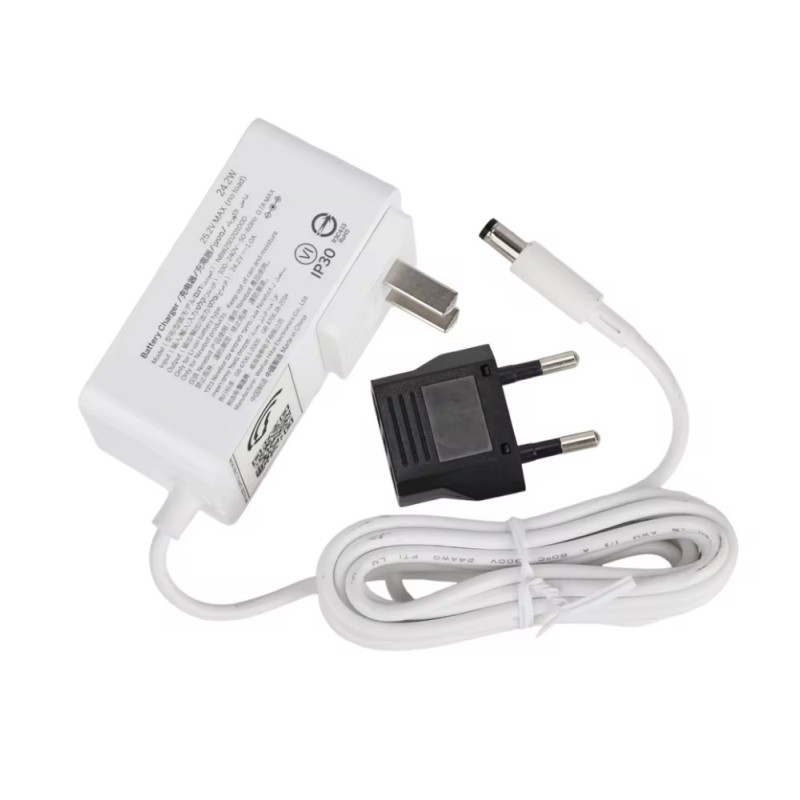 Oryginalna ładowarka do Segway C8 C9 C10 C15 C20 E8 E10 E2/E2 Plus 25,2V 1A 24,2W  - 1 
Pasuje do hulajnóg Segway C8, C9, C10, C