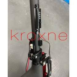 Monorim mPole V3.0 mast - enhanced and reinforced folding system with integrated padlock Monorim - 5 Enhanced and reinforced fol