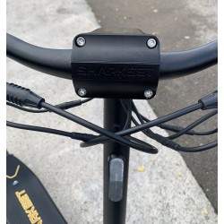 Sharkset RS1 - două motoare de 1400 W - baterie de 20 Ah - autonomie de la 50 la 70 km Sharkset - 5 Sharkset RS1 - două motoare 