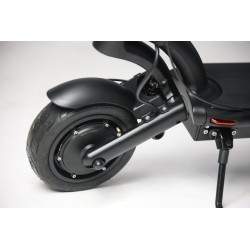 Sharkset RS1 - due motori da 1400 W - batteria da 20 Ah - autonomia da 50 a 70 km Sharkset - 13 Sharkset RS1 - due motori da 140