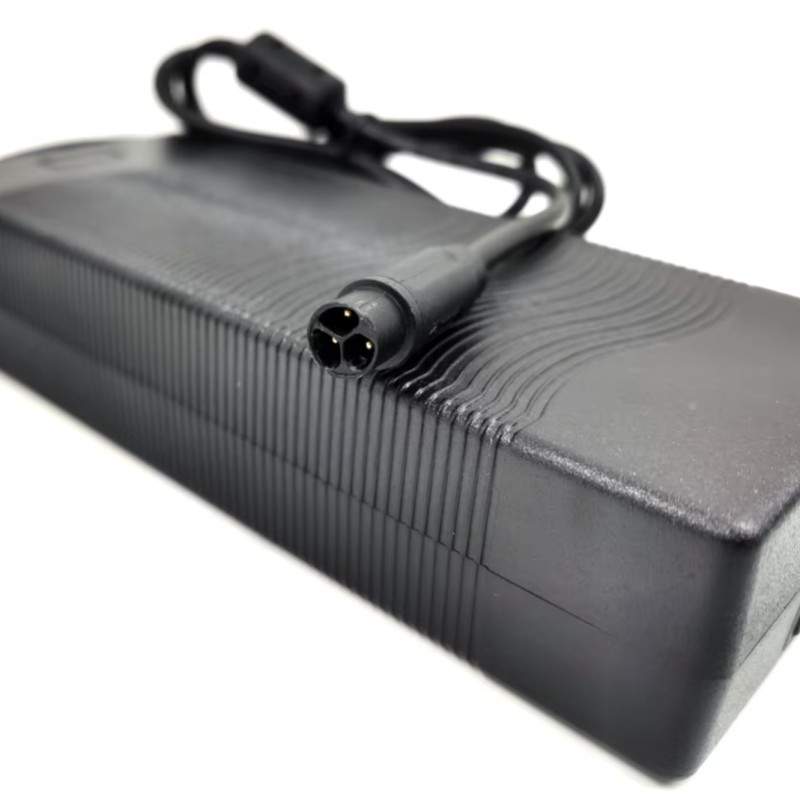 63V 2A lader til Lemotion S1, Inmotion S1, Inmotion L9 elektrisk sparkesykkel eller lignende Inmotion - 3 
Kompatibel med Lemoti