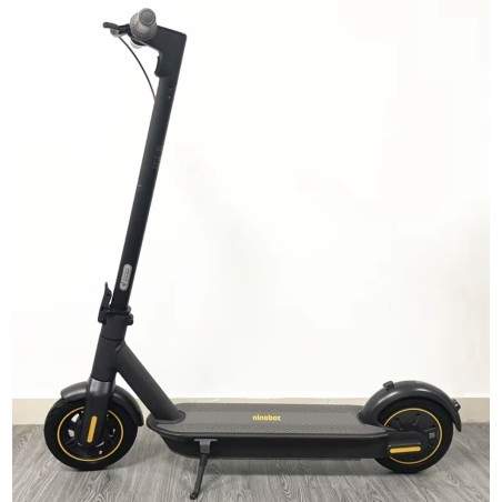 Mednarodna različica Ninebot Max G30 - 45 km avtonomije - 350 W motor - 15,3ah baterija - IPX7 Segway - Ninebot - 3 - Močnejše, 